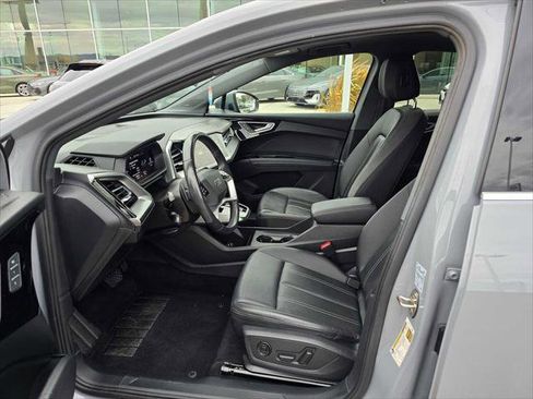 Used 2023 Audi Q4 e-tron Premium Plus w/ Premium Plus image 21