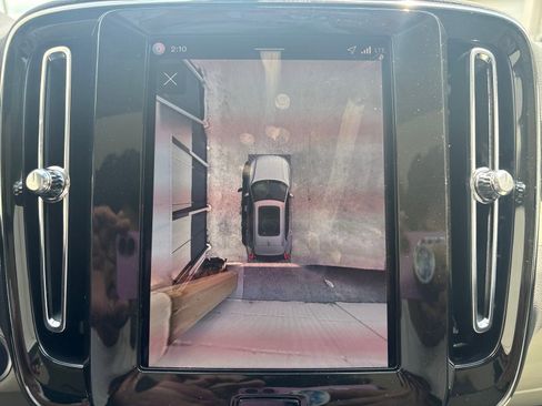 New 2026 Volvo XC40 B5 Plus w/ Protection Package Premier image 22