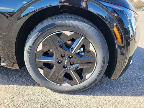 New 2025 Kia EV6 Wind image 15