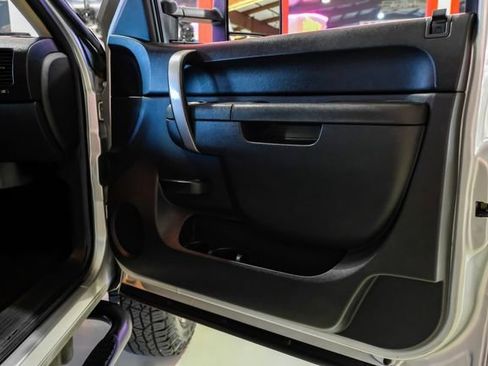 Used 2012 Chevrolet Silverado 2500 LT w/ Interior Plus Package image 39