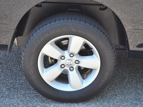 Used 2024 RAM 1500 Classic SLT AWD/4WD image 11