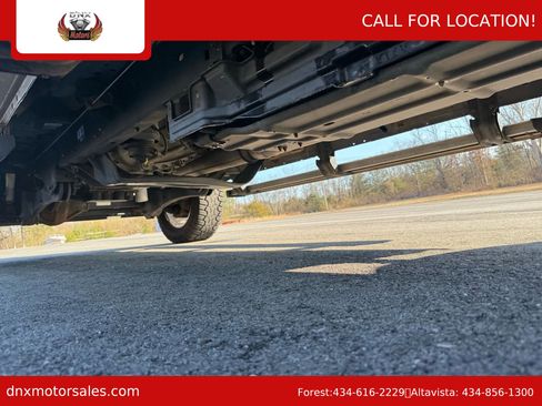 Used 2015 Ford F250 Lariat w/ Lariat Interior Package image 17