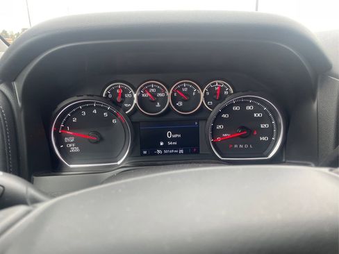 Used 2021 Chevrolet Silverado 1500 LT w/ Convenience Package II AWD/4WD image 13