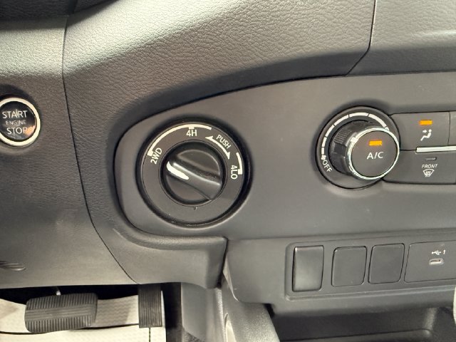 Used 2023 Nissan Frontier SV w/ Tow Package AWD/4WD image 24