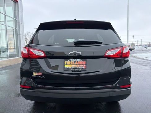 Used 2021 Chevrolet Equinox LS w/ LS Convenience Package image 6