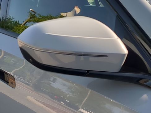 New 2025 BMW 760i xDrive w/ Executive Package image 12