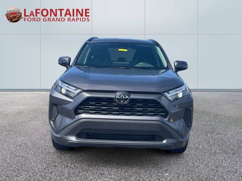 Used 2024 Toyota RAV4 XLE AWD/4WD image 2