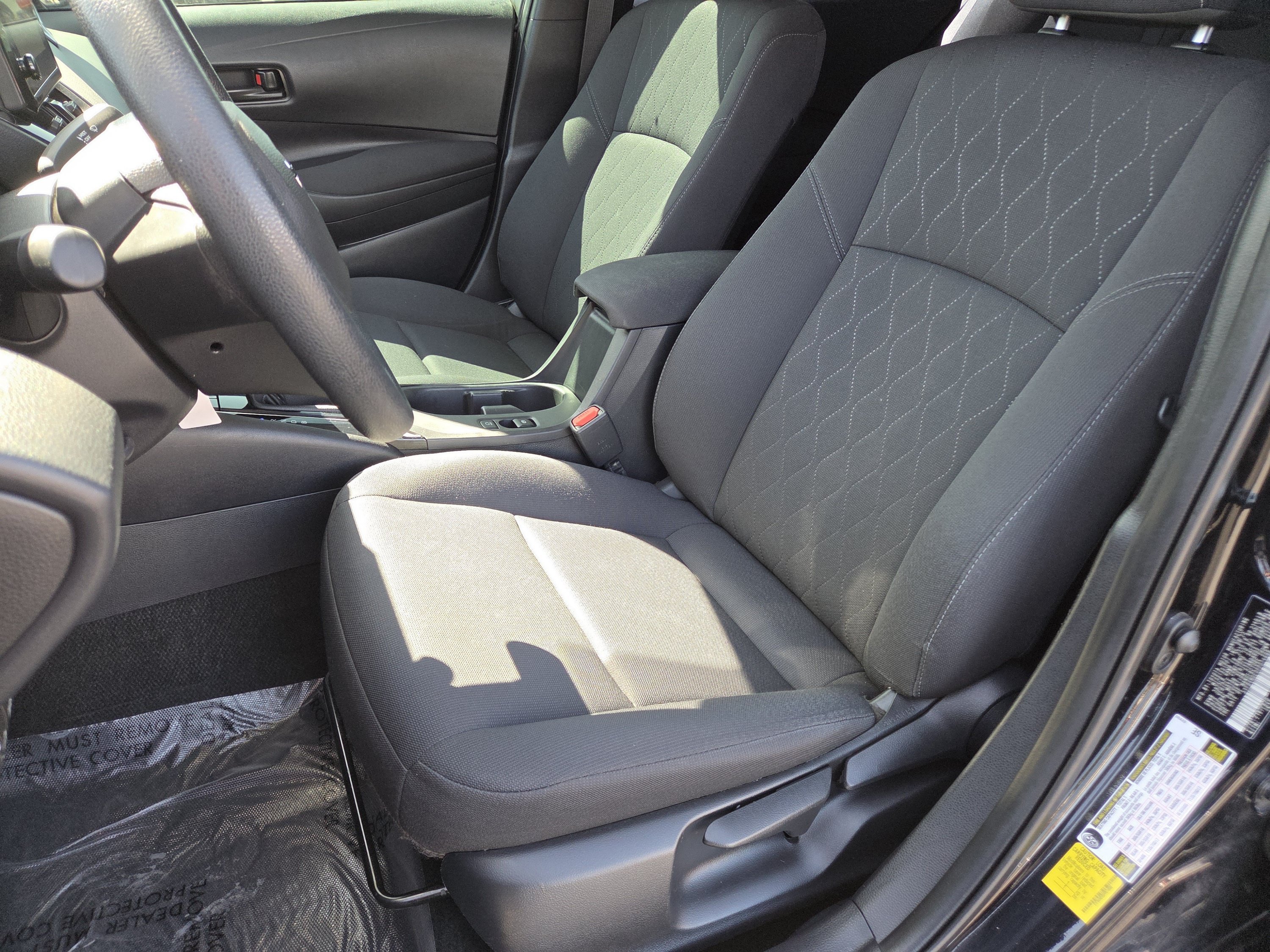 Used 2023 Toyota Corolla LE w/ Carpet Mat Package (TMS) FWD image 6