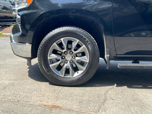 Certified 2024 Chevrolet Silverado 1500 LT AWD/4WD image 11
