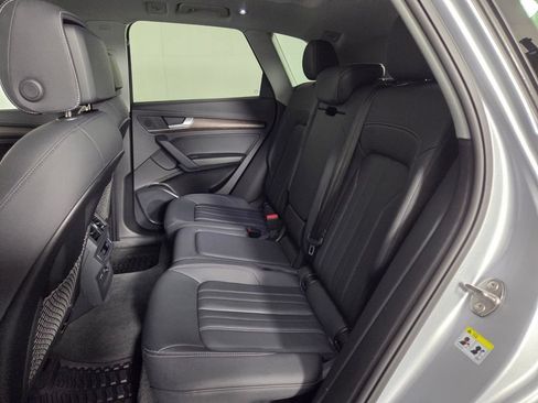 Used 2023 Audi Q5 2.0T Premium w/ Convenience Package AWD/4WD image 24