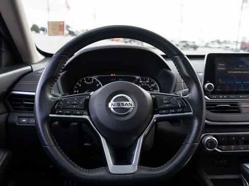 Used 2019 Nissan Altima 2.5 SR w/ SR Premium Package image 28