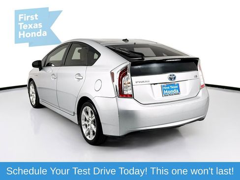 Used 2014 Toyota Prius Three image 5