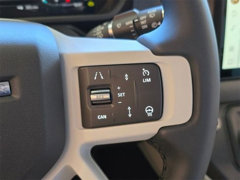 New 2025 Land Rover Defender 110 S image 17
