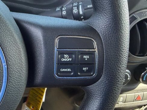 Used 2013 Jeep Wrangler Sport AWD/4WD image 11