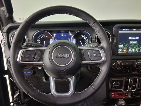 Used 2023 Jeep Wrangler Unlimited Rubicon 4xe w/ Safety Group AWD/4WD image 14