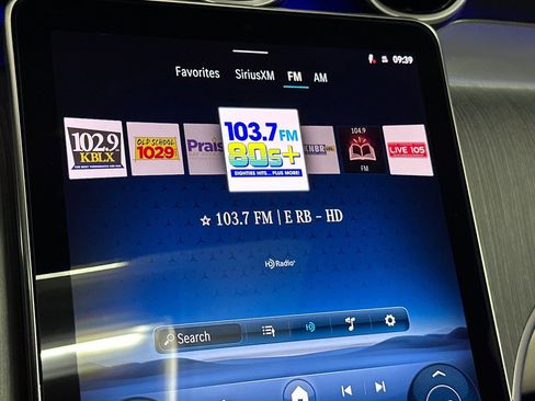 Used 2026 Mercedes-Benz GLC 300 4MATIC image 22