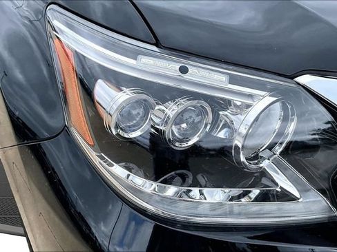 Used 2016 Lexus GX 460 w/ Premium Package AWD/4WD image 29