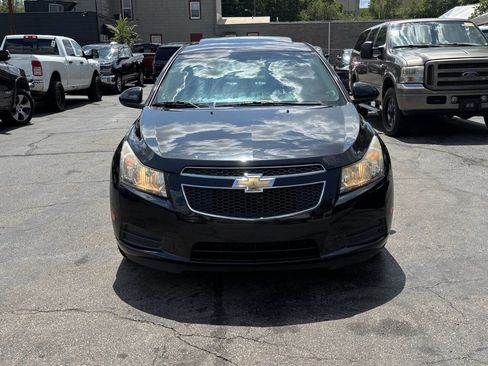 Used 2011 Chevrolet Cruze LT image 3