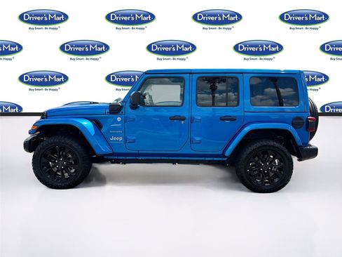Used 2024 Jeep Wrangler Unlimited Sahara AWD/4WD image 4