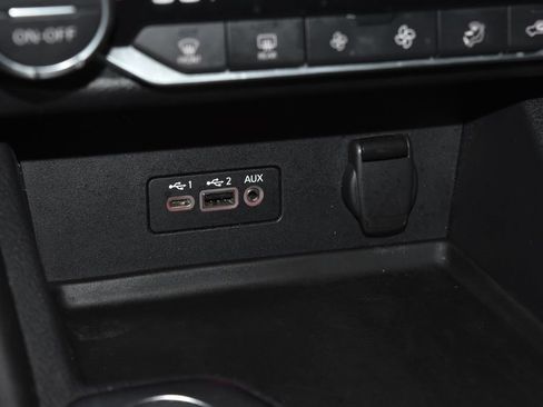 Certified 2022 Nissan Sentra SR w/ Midnight Edition image 12