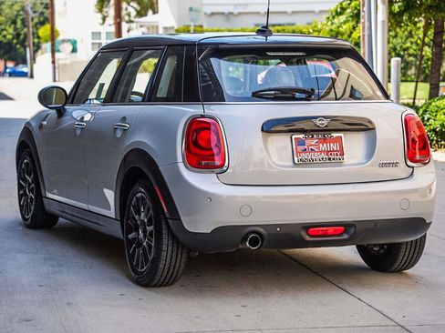 Used 2019 MINI Cooper 4-Door Hardtop FWD image 3