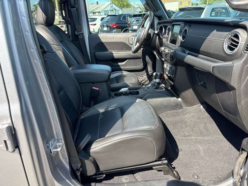 Certified 2021 Jeep Wrangler Unlimited Sahara w/ Cold Weather Group image 16