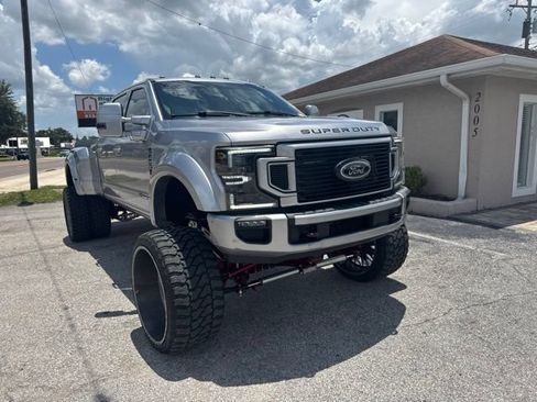 Used 2022 Ford F450 Platinum w/ FX4 Off-Road Package AWD/4WD image 5