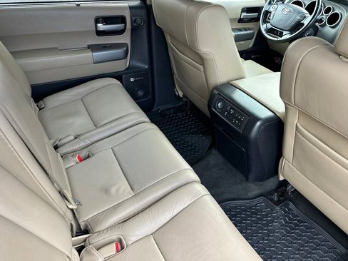 Used 2013 Toyota Sequoia Limited image 18