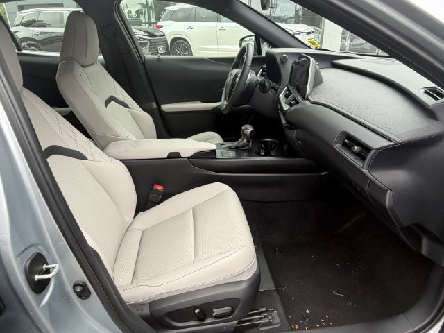 Certified 2024 Lexus UX 250h F Sport AWD/4WD image 28