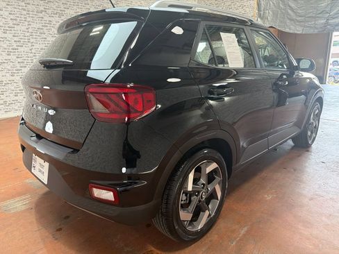 Certified 2026 Hyundai Venue SEL FWD image 6