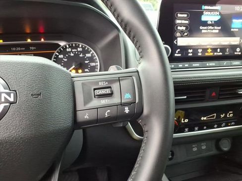 Used 2025 Nissan Rogue SV FWD image 23