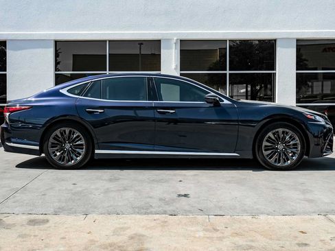 Used 2019 Lexus LS 500 w/ Interior Upgrade Package RWD image 10