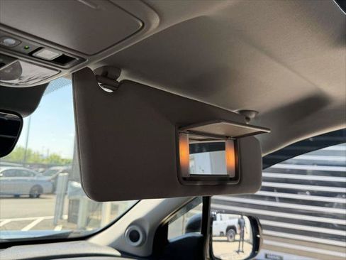 Used 2019 Honda Pilot Touring image 37