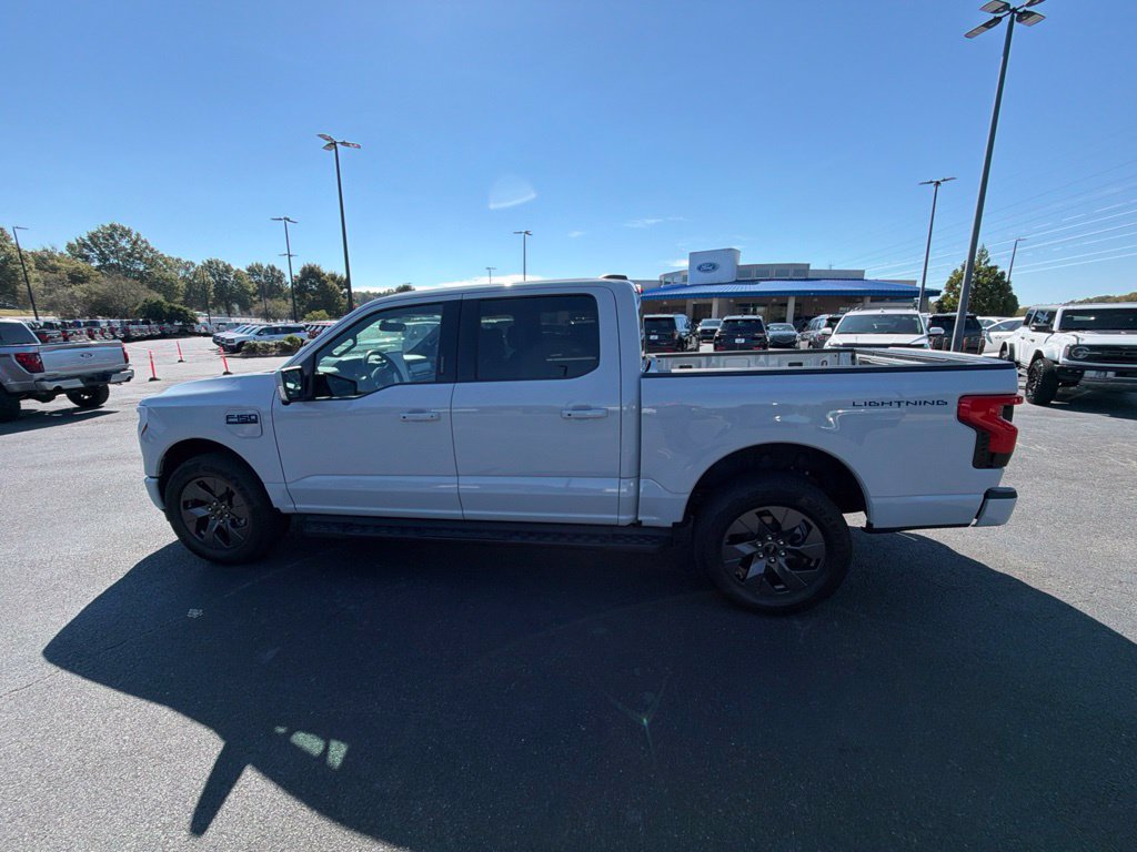 Used 2024 Ford F150 Lightning Lariat AWD/4WD image 24