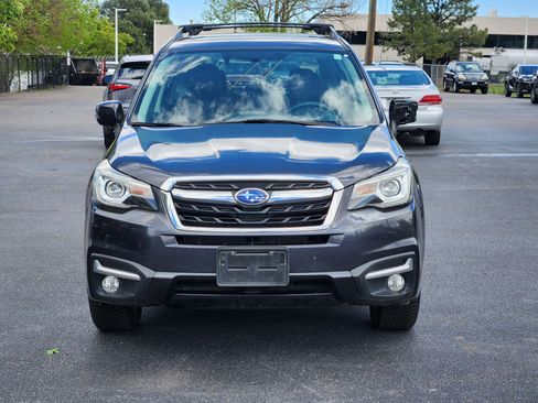 Used 2017 Subaru Forester 2.5i Touring AWD/4WD image 5