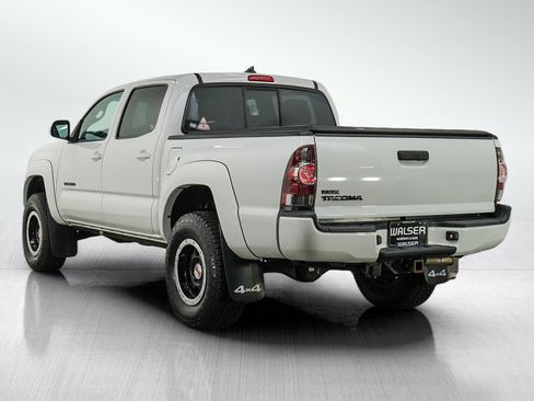 Used 2015 Toyota Tacoma 4x4 Double Cab w/ TRD Sport Package image 3