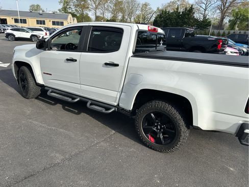 Used 2019 Chevrolet Colorado LT w/ Redline Special Edition RWD image 5