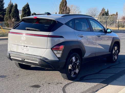 Used 2024 Hyundai Kona SEL image 5