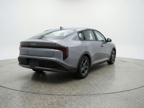 Used 2025 Kia K4 FWD image 9