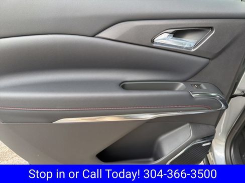 New 2026 Chevrolet Traverse RS w/ LPO, Floor Liner Package AWD/4WD image 33