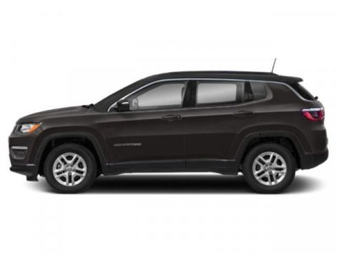 Used 2020 Jeep Compass Latitude image 3