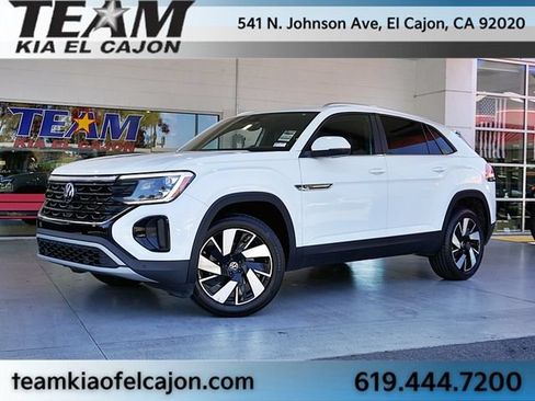 Used 2024 Volkswagen Atlas Cross Sport SE FWD image 2