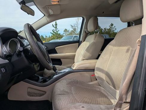 Used 2017 Dodge Journey SXT w/ Comfort/Convenience Group image 14