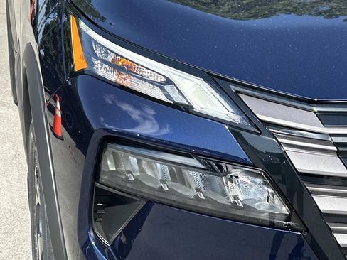New 2026 Nissan Rogue SV FWD image 10
