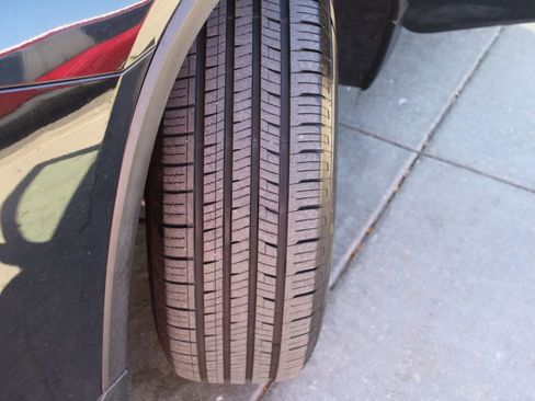 Used 2020 Chevrolet Traverse LS image 13