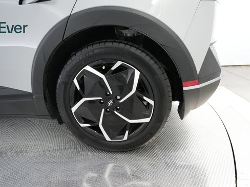 Used 2024 Hyundai Ioniq 5 SEL RWD image 19