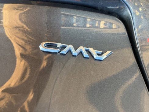 Used 2023 Toyota Crown Limited image 23