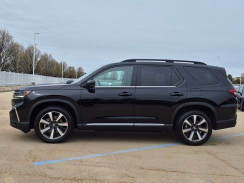 Certified 2023 Honda Pilot Touring image 9
