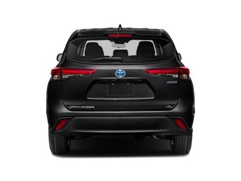 Used 2022 Toyota Highlander LE AWD/4WD image 5