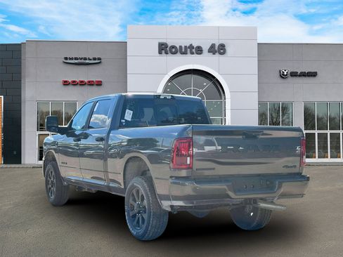 Used 2025 RAM 2500 Big Horn AWD/4WD image 4